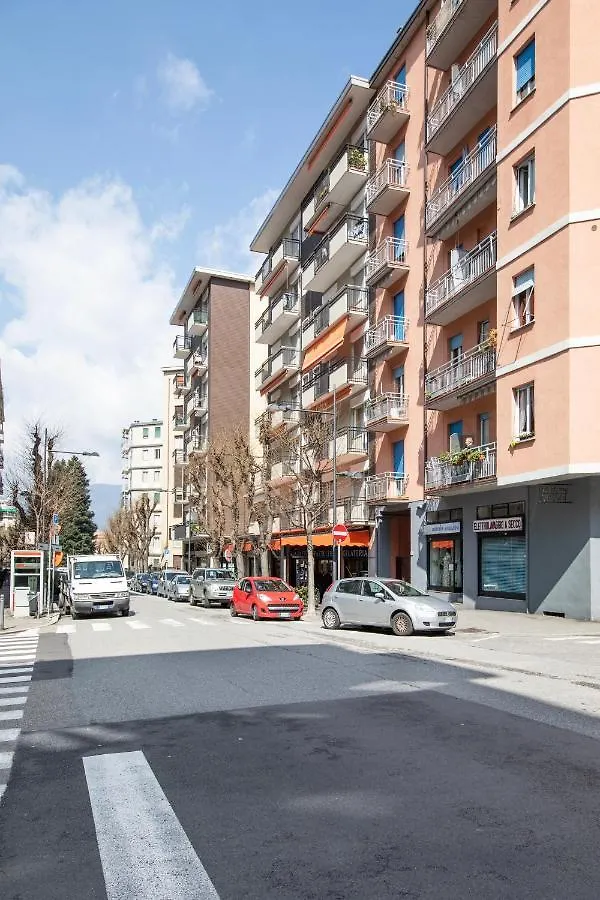 Happy Travelers Apartment By Holiday Solutions Como