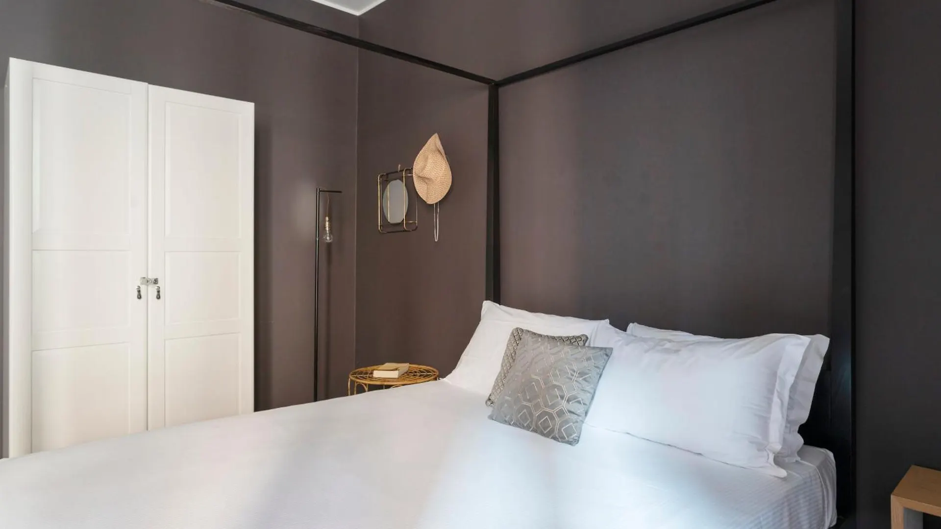 Happy Travelers Apartment By Holiday Solutions Como